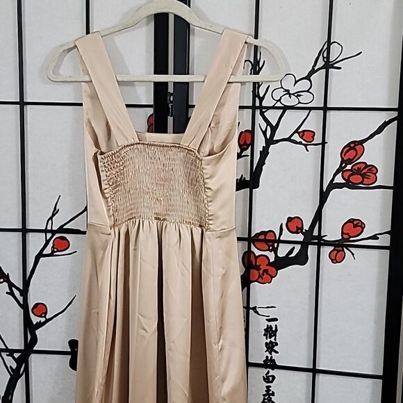 Show Me Your Mumu "Claire" champagne gold satin midi dress with bottom ruffle, l - Picture 8 of 12